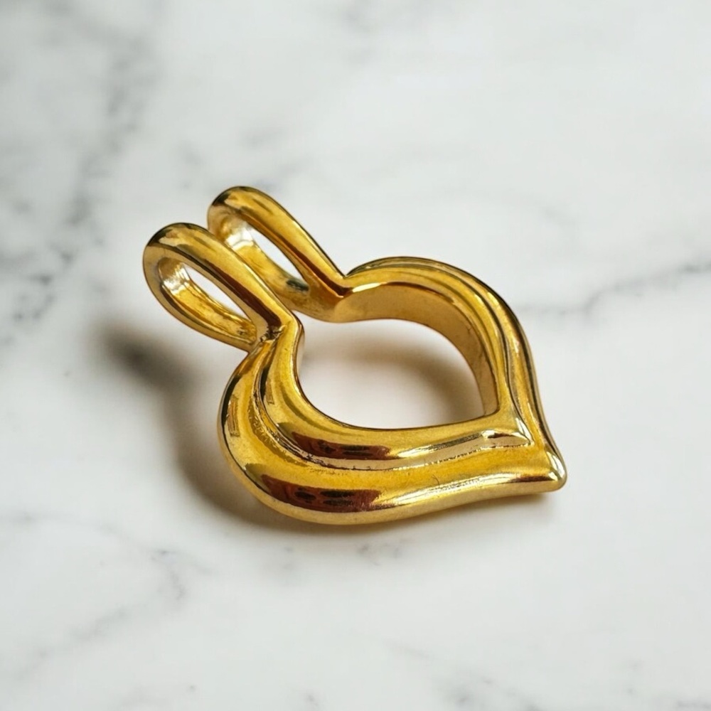 Vintage Nolan Miller Gold Tone Spade Shaped Slide Pendant